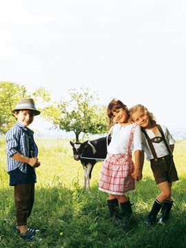 Calções de pele para menina #140 | Burda Style 09/2010 | Molde de costura PDF
