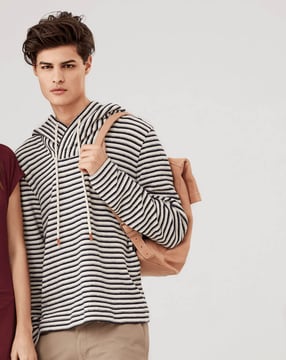 hoodie #121 | Burda Style 05/2017 | PDF naaipatronen