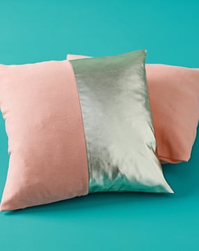 Metallic Pillow Case with Lapped Zipper 07/2019 | PDF Sewing Pattern
