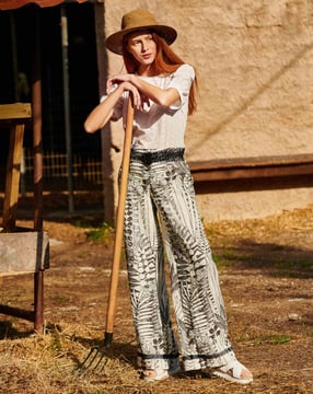 Pantalón en lino #112  A | Burda Style 05/21 | Patrón de costura PDF