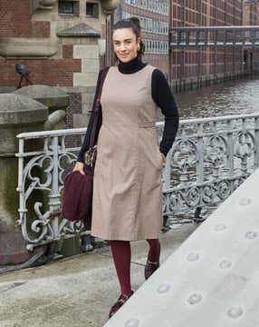 Jacquard Vestido 129 | Burda Style 01/22 | Patrón de costura PDF