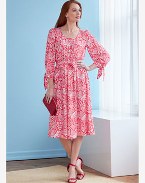 Patron Butterick Robe Femme avec patte de boutonnage #B6723Y Taille 32-40