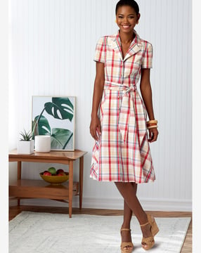 Patron de couture Butterick Robe femme #B6843B5 Tailles 34-42