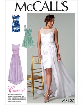Patron McCalls pour femme 7507 - Robe de mariée Taille 32-40