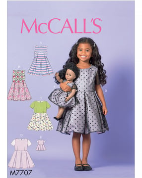 Patrón de costura McCalls para ropa de muñecas para niñas M7707CDD