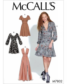 Patrons McCalls Robes audacieuses pour femmes M7802A5 Taille 32-40