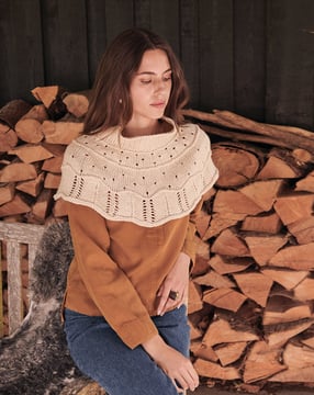 Schouderponcho #29 | burda breien nr 06 - 2022 | PDF breipatronen