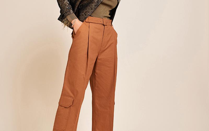 MUST-HAVE: CARGO TROUSERS