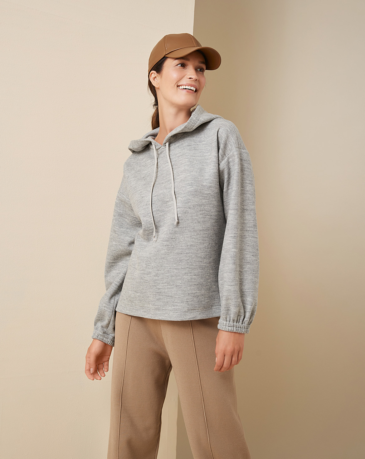 Hoodie #120 | Burda Style 10/22 Hoodie #120 | Burda Style 10/22